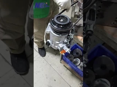 Ο Ford AC Compressor είναι σε εργοστάσιο θερμής παραγωγής συμπιεστών